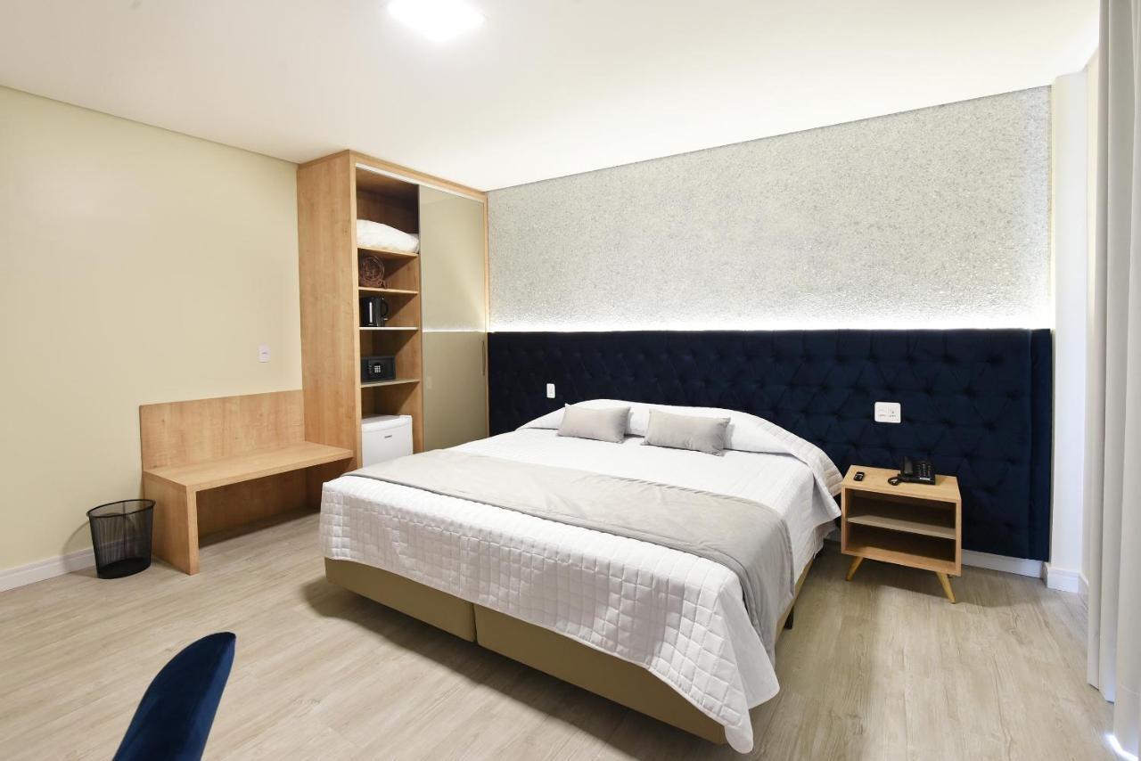 Hotel Alles Berg 4*